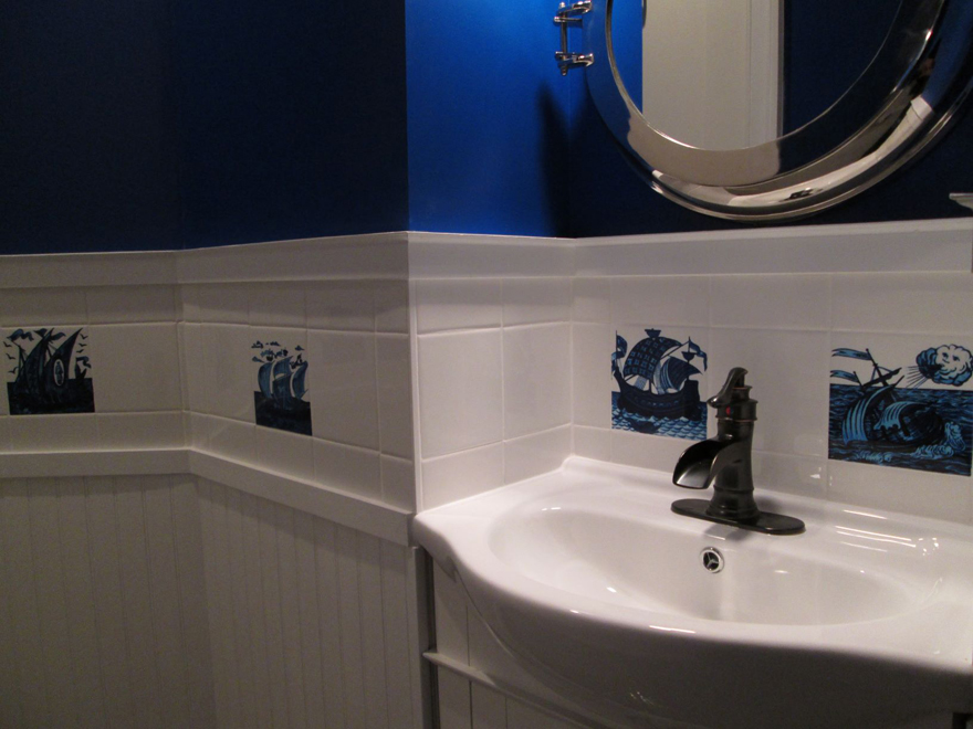 William De Morgan Ships in small bathroom