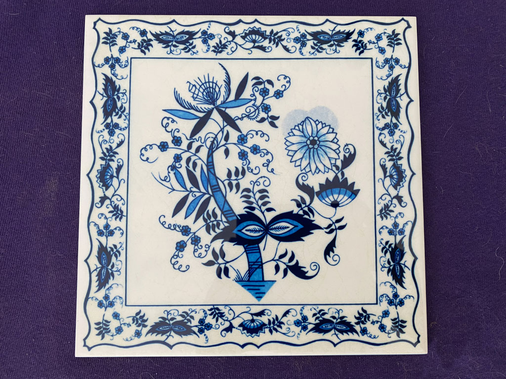 Blue Onion tile, William Morris Tile